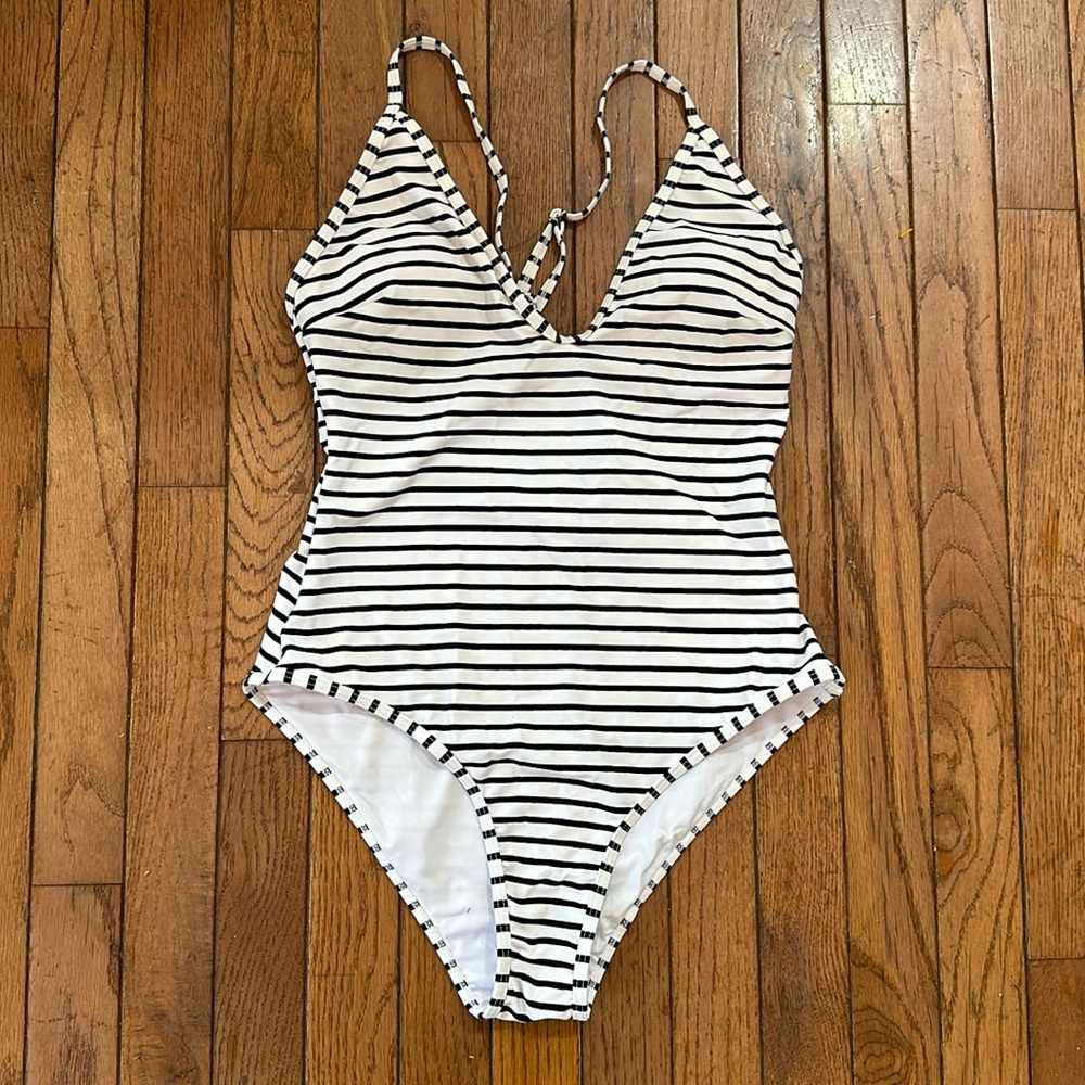 One piece swimsuit